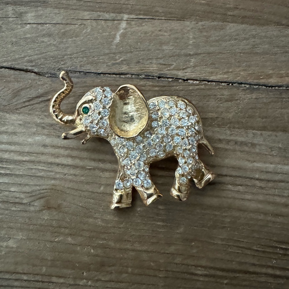 Vintage Elephant Brooch Signed ROMAN